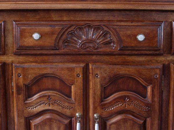 Cabinet Restaining